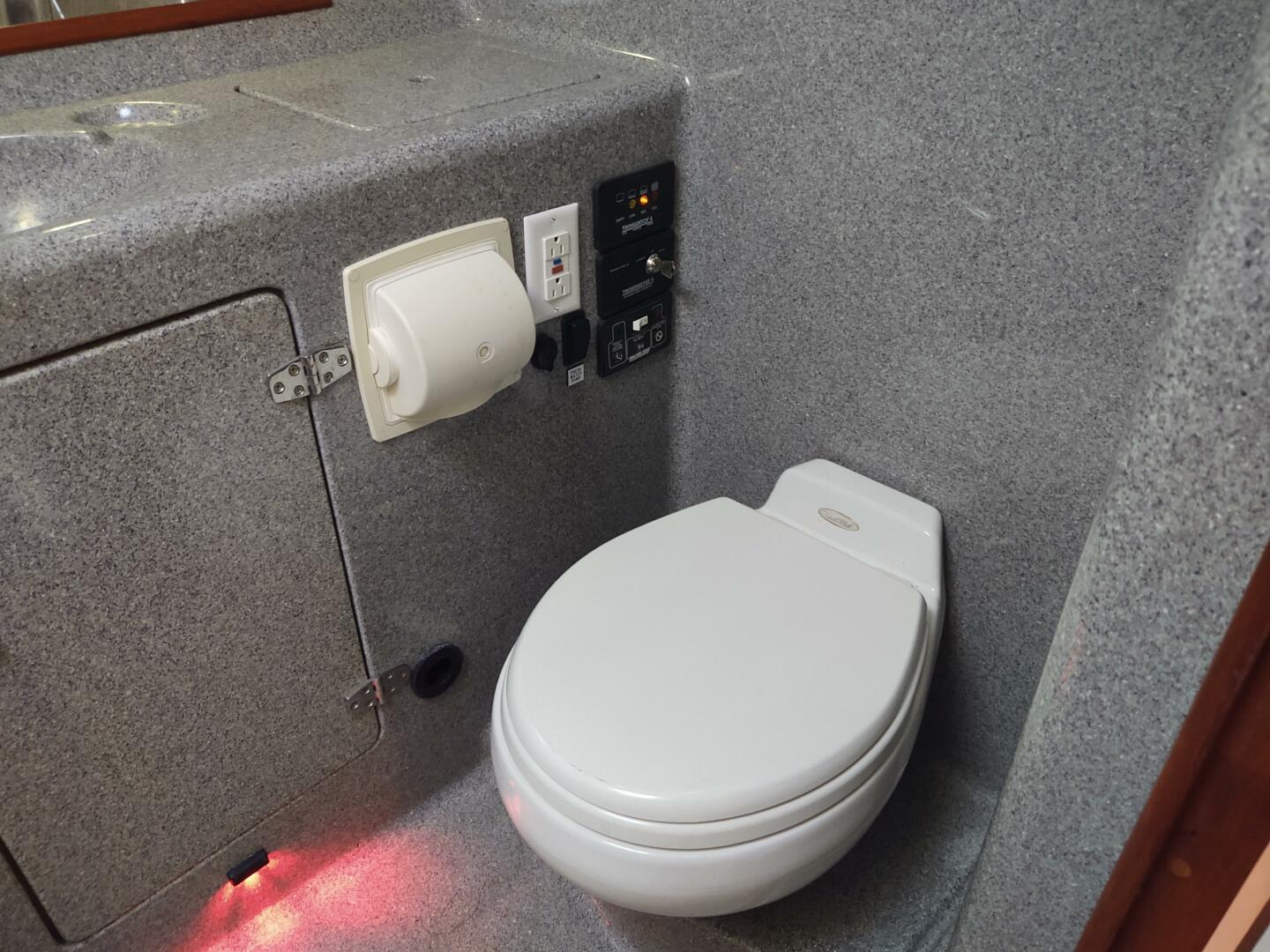 Slide: The Image of Life Savor Vacuflush toilet  - 4770718