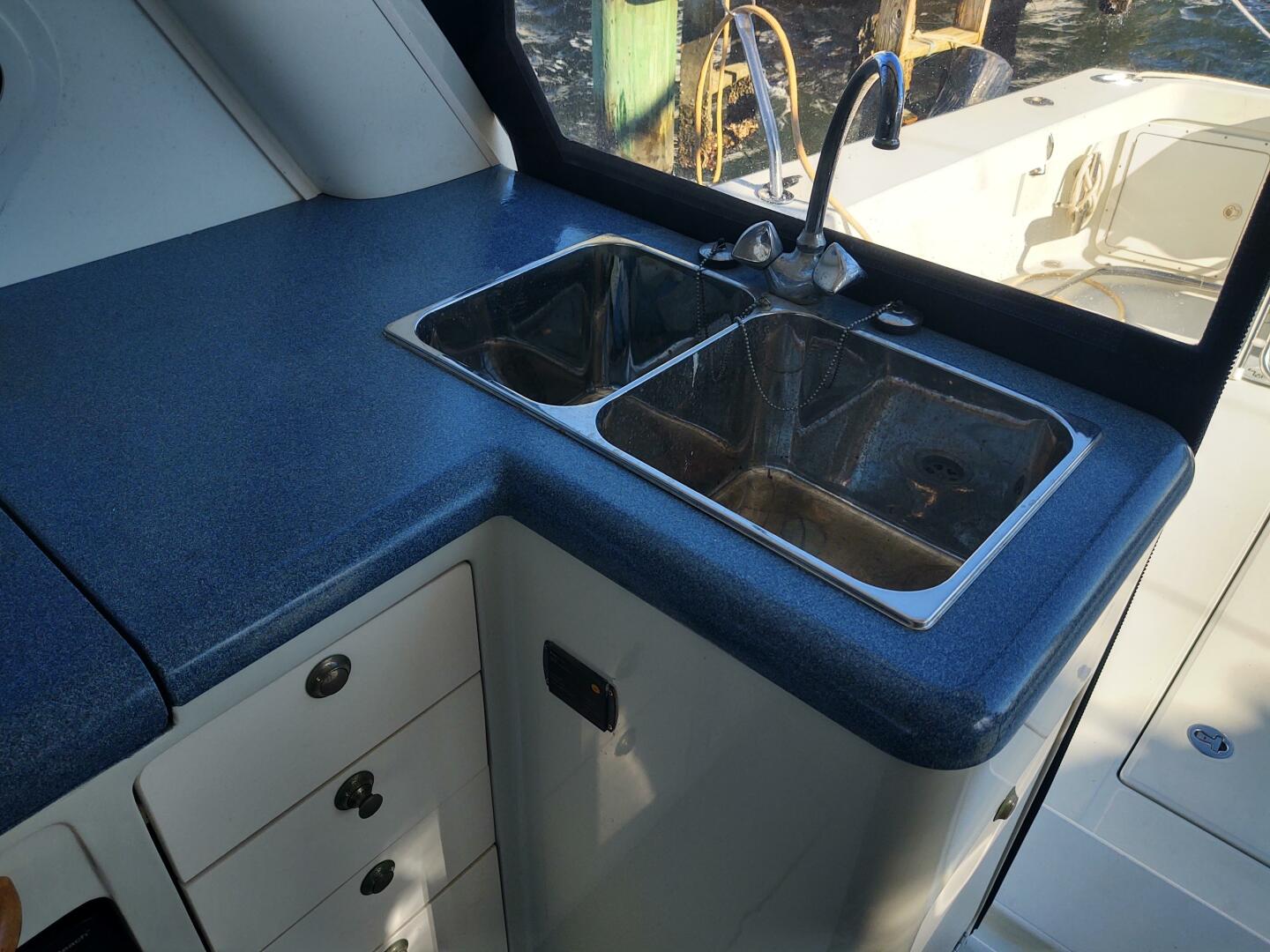 Slide: The Image of Stardust galley sink - 4825626