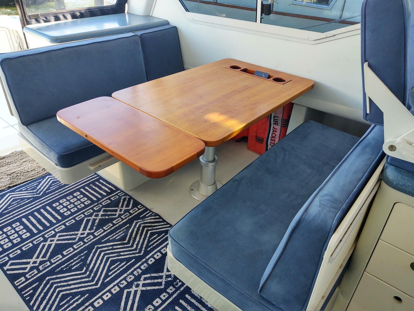 Slide: The Image of Stardust dinette extended  - 4825705
