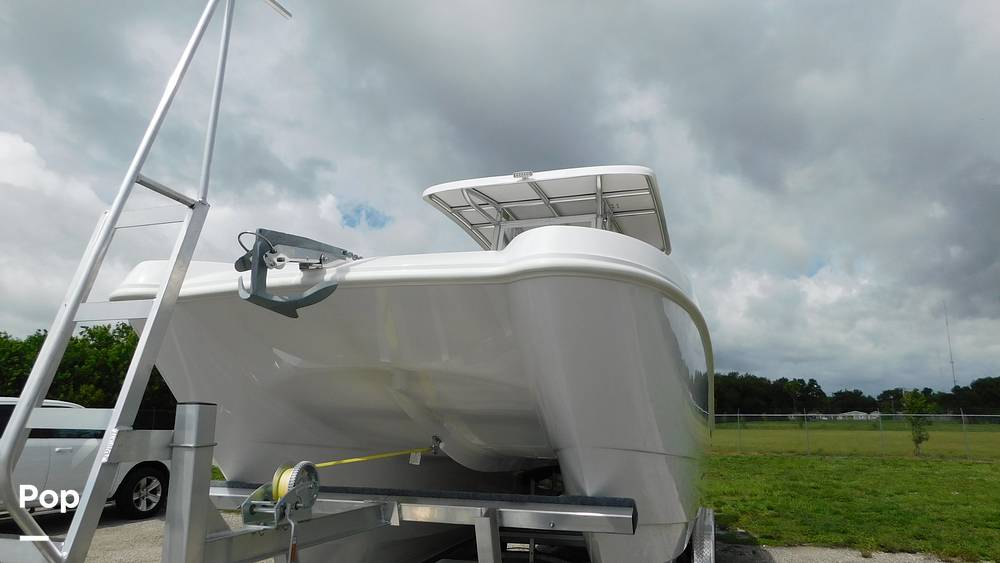 Slide: The Image of Twin Vee 260 STX CC 2025 - 10
