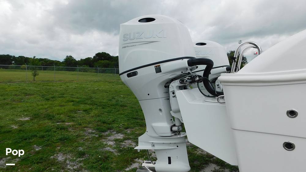 Slide: The Image of Twin Vee 260 STX CC 2025 - 23