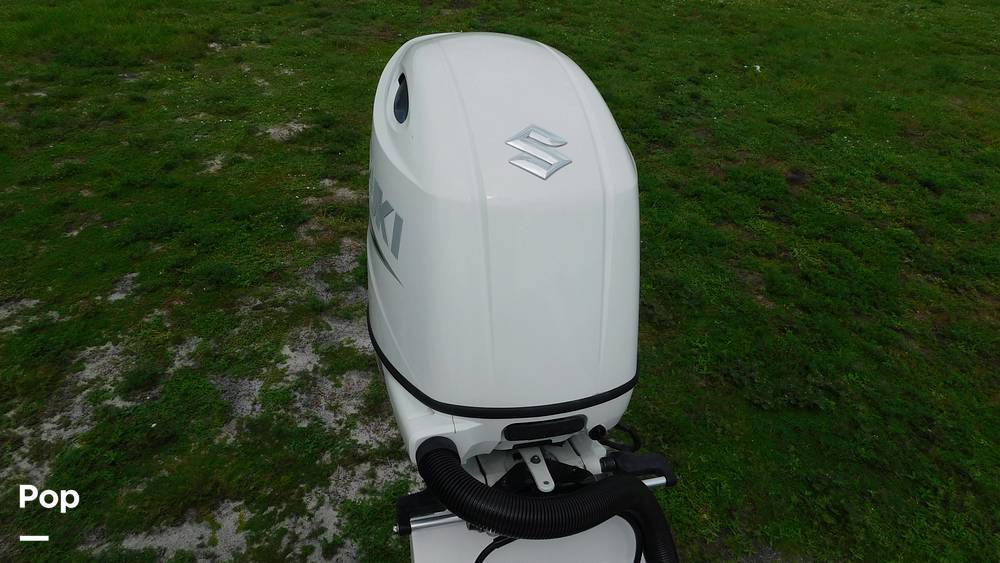 Slide: The Image of Twin Vee 260 STX CC 2025 - 30