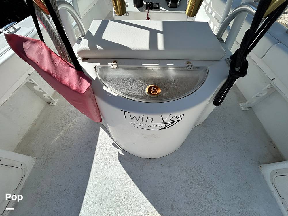 Slide: The Image of Twin Vee 26 Center Console VS 2006 - 15193046