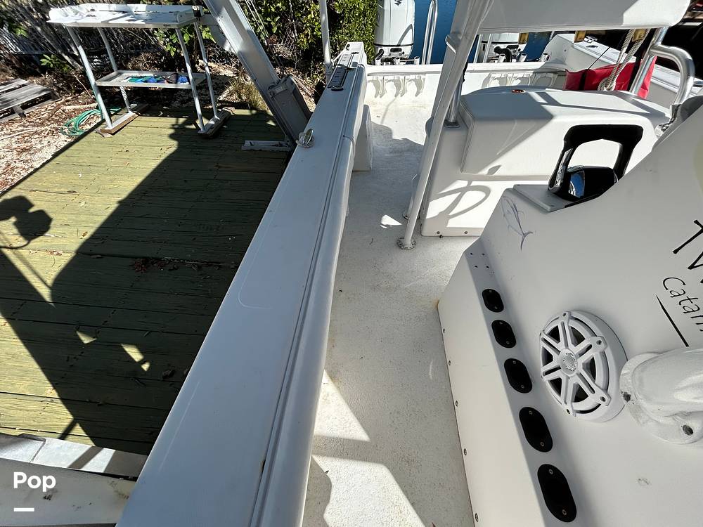 Slide: The Image of Twin Vee 26 Center Console VS 2006 - 15193052