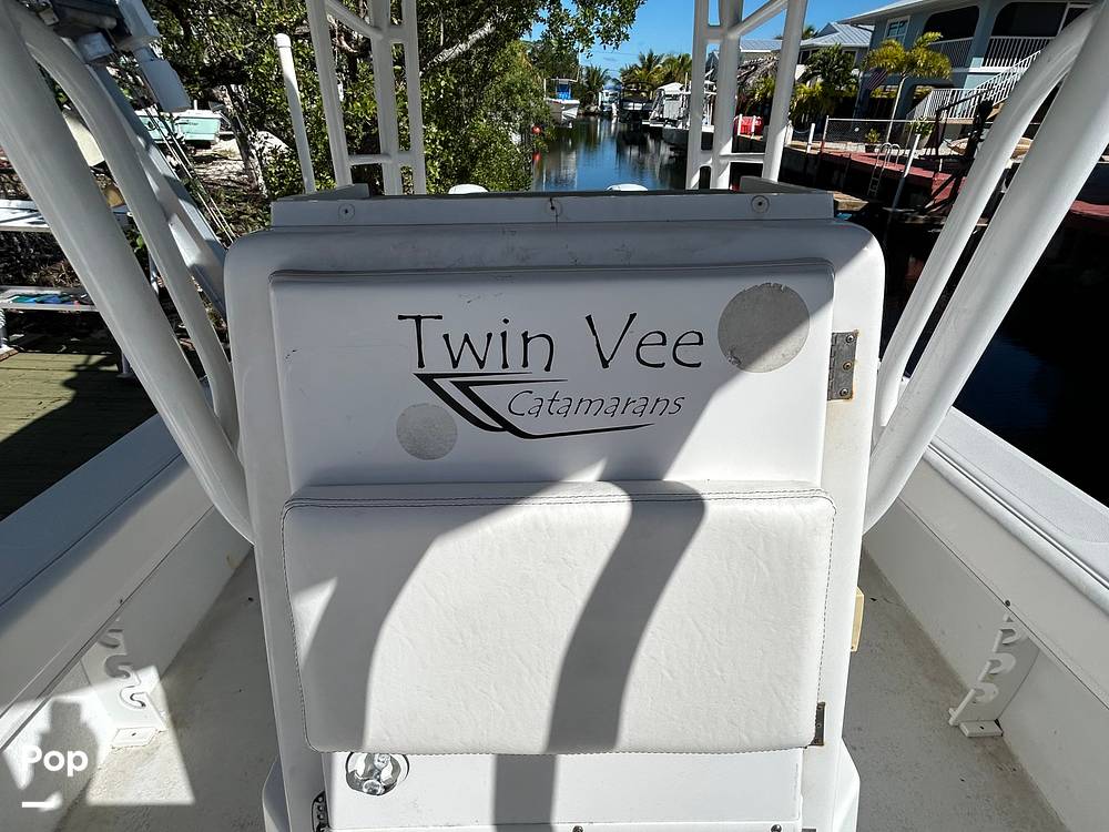Slide: The Image of Twin Vee 26 Center Console VS 2006 - 15193054