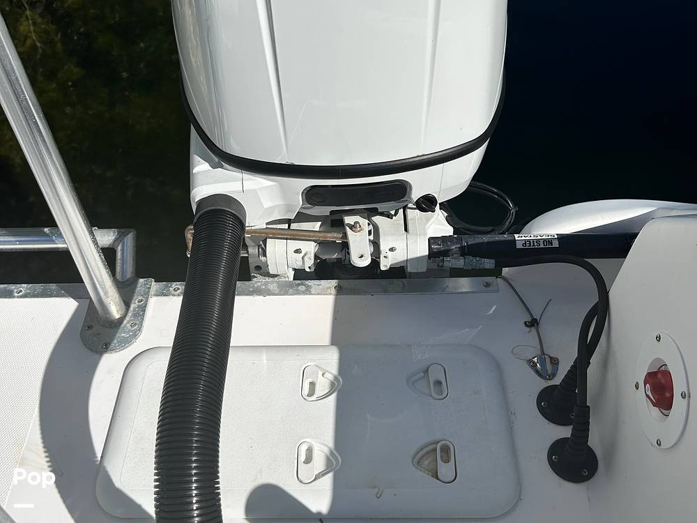 Slide: The Image of Twin Vee 26 Center Console VS 2006 - 15193091
