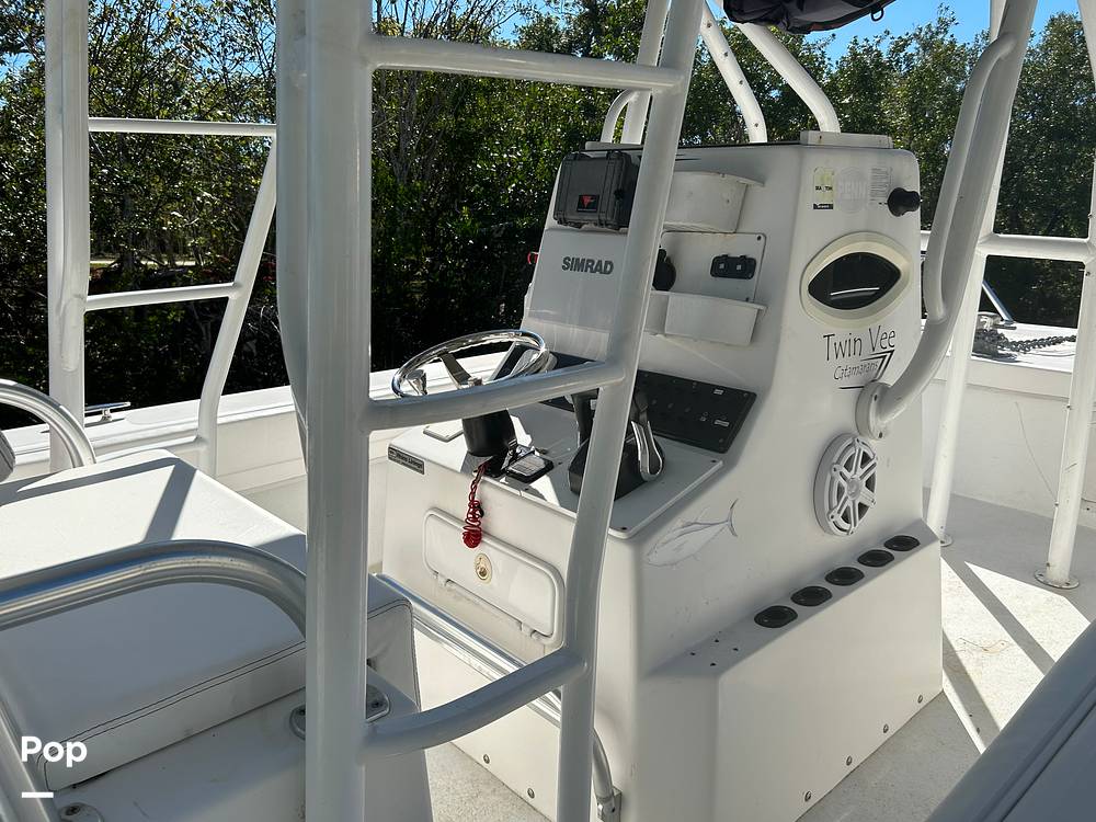 Slide: The Image of Twin Vee 26 Center Console VS 2006 - 15193100