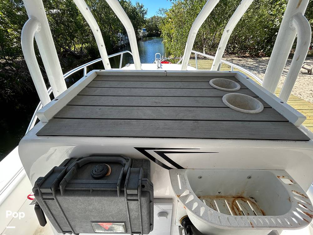 Slide: The Image of Twin Vee 26 Center Console VS 2006 - 15193025