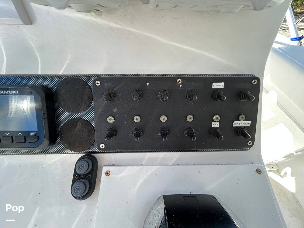 Slide: The Image of Twin Vee 26 Center Console VS 2006 - 15193029