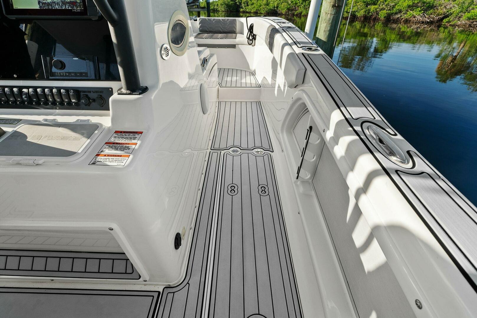 Slide: The Image of 2022 Twin Vee 280 GFX-In-DeckFish Box - 5417081