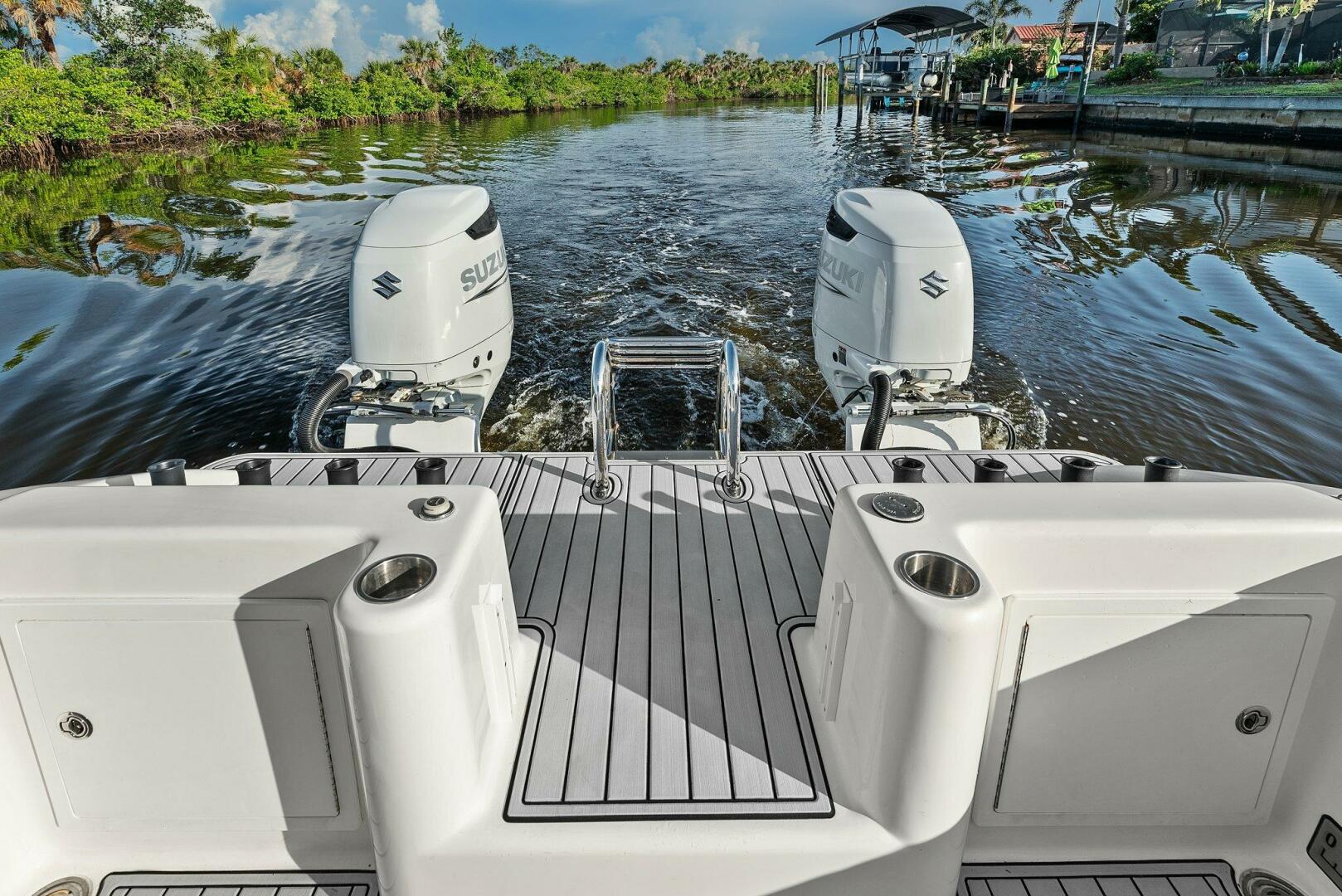 Slide: The Image of 2022 Twin Vee 280 GFX-Cockpit - 5417082