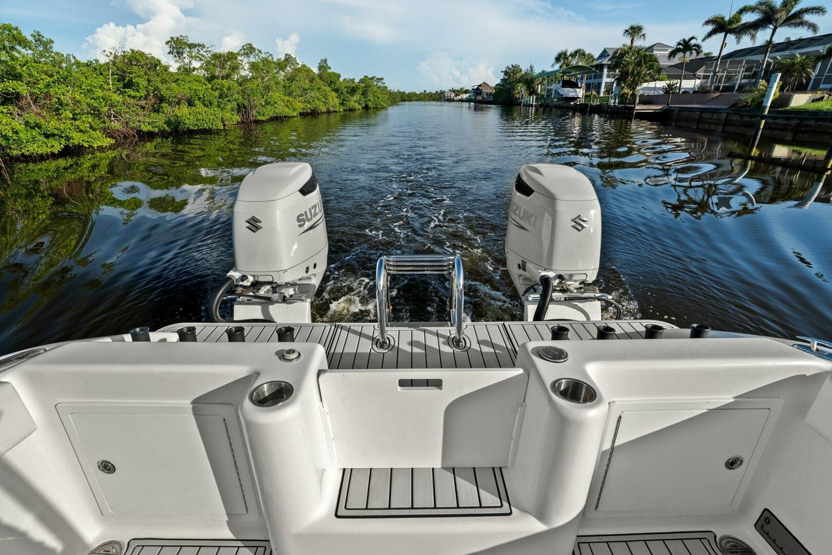 Slide: The Image of 2022 Twin Vee 280 GFX-Cockpit - 5417088