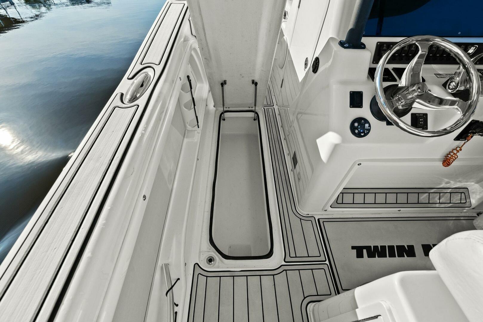 Slide: The Image of 2022 Twin Vee 280 GFX-In-DeckFish Box - 5417097