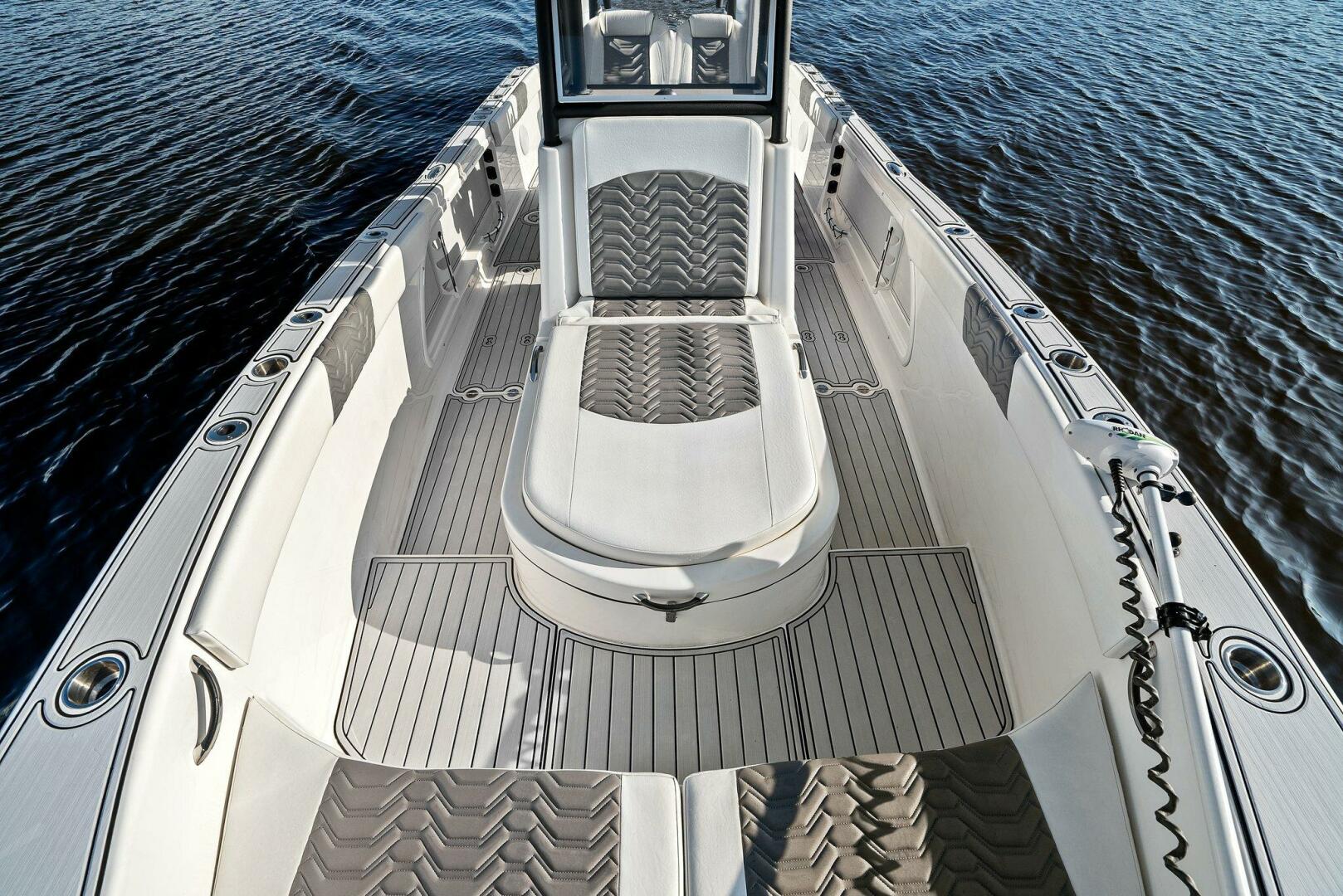 Slide: The Image of 2022 Twin Vee 280 GFX-Foredeck - 5417104