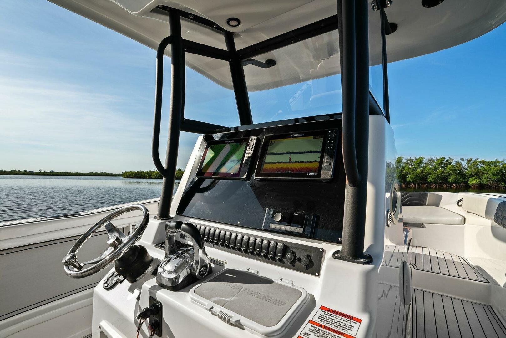 Slide: The Image of 2022 Twin Vee 280 GFX-Helm - 5417108