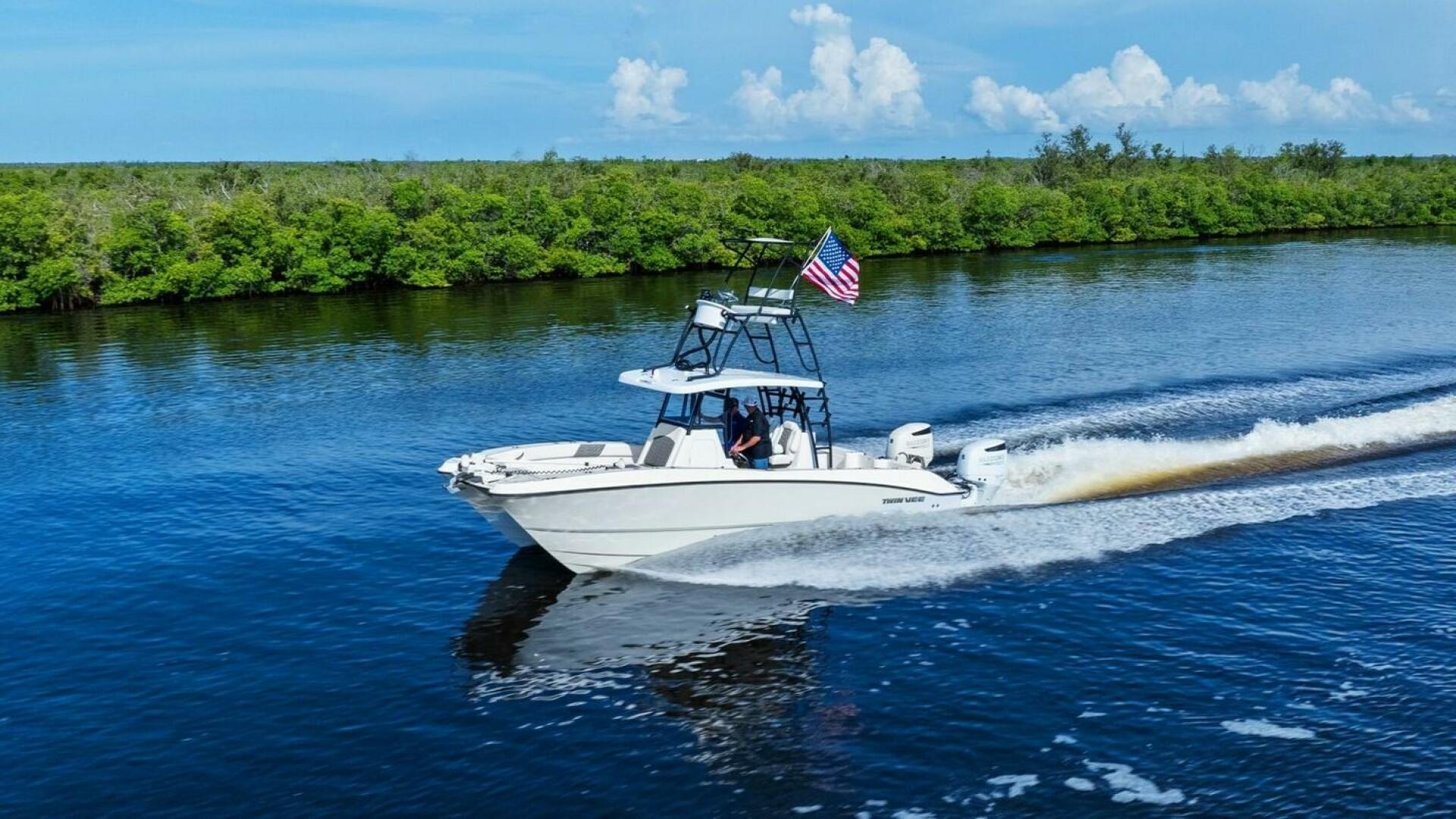 Slide: The Image of 2022 Twin Vee 280 GFX-Profile Port - 5417225