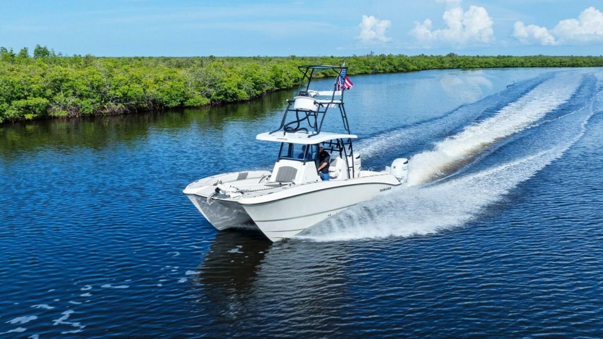 Slide: The Image of 2022 Twin Vee 280 GFX-Profile Bow 3/4 Port - 5417227