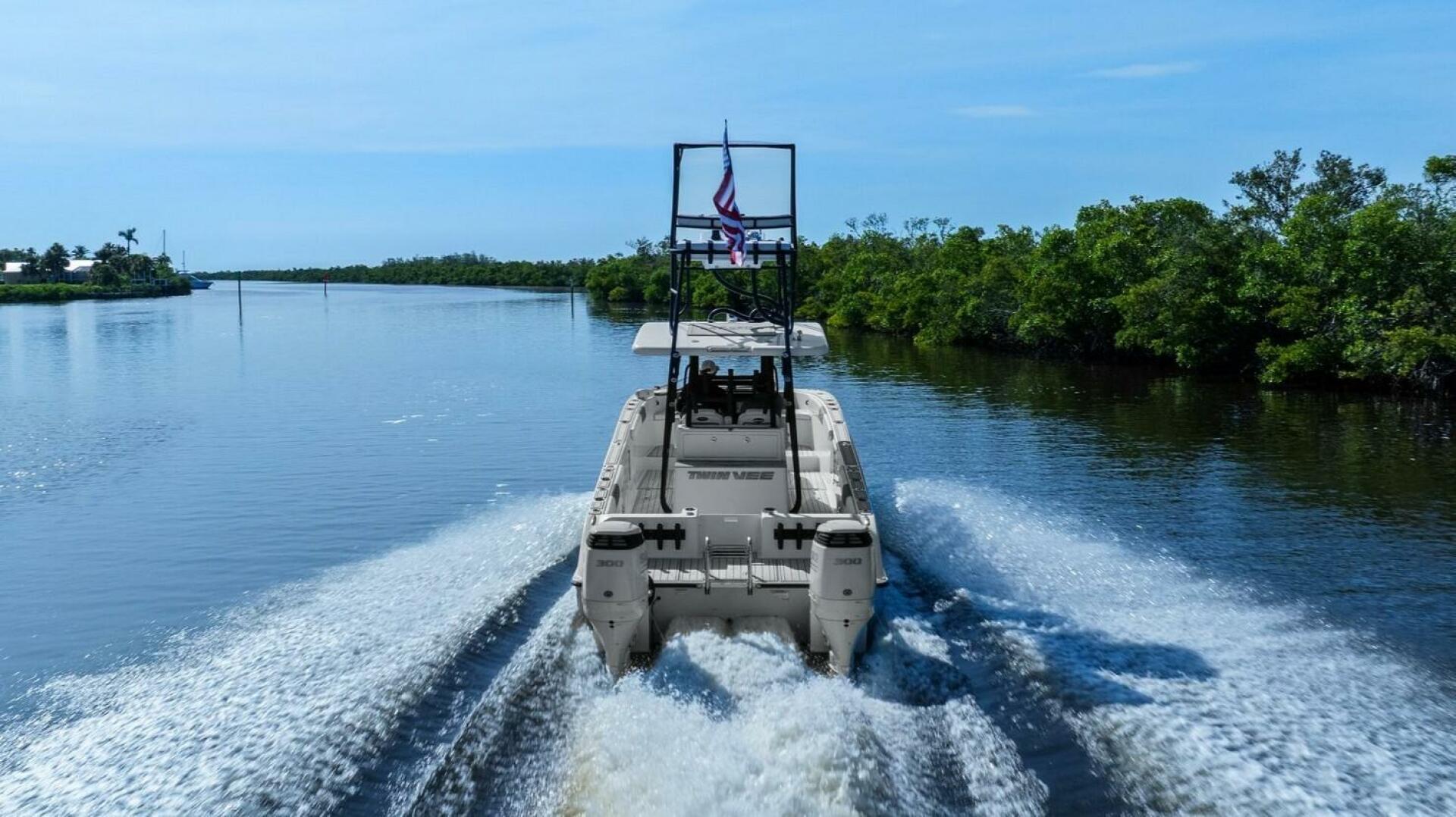 Slide: The Image of 2022 Twin Vee 280 GFX-Profile Stern - 5417228