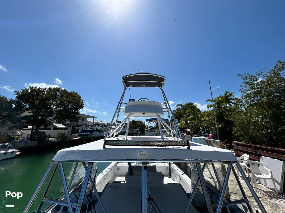 Slide: The Image of Twin Vee 32 Weekender 2005 - 15208849