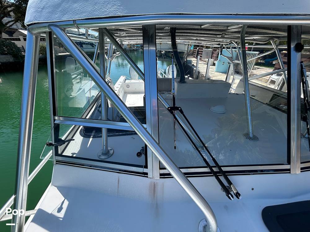 Slide: The Image of Twin Vee 32 Weekender 2005 - 15208852