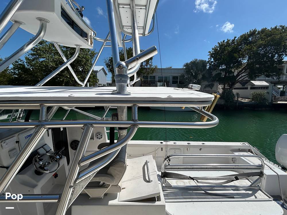 Slide: The Image of Twin Vee 32 Weekender 2005 - 15208725