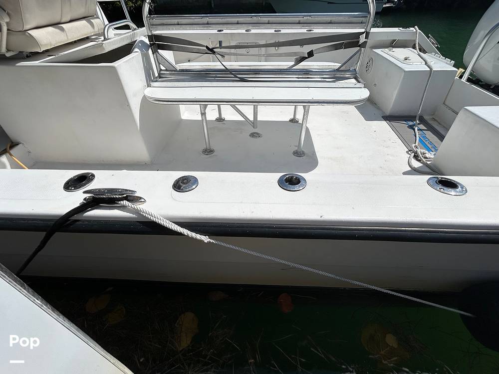Slide: The Image of Twin Vee 32 Weekender 2005 - 15208726
