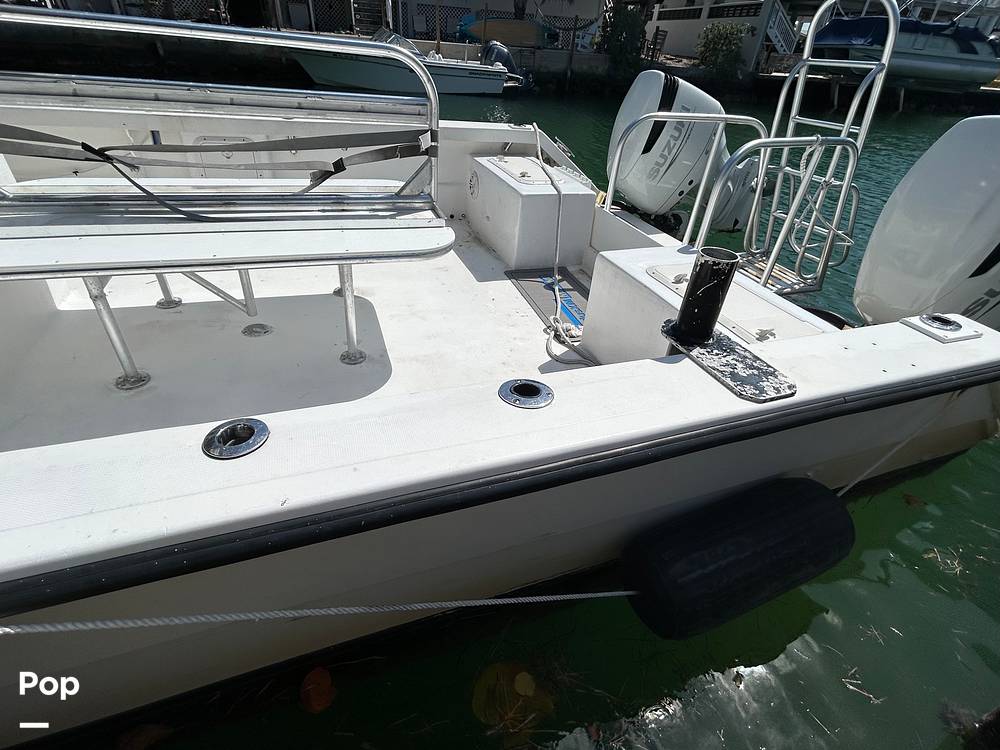 Slide: The Image of Twin Vee 32 Weekender 2005 - 15208727