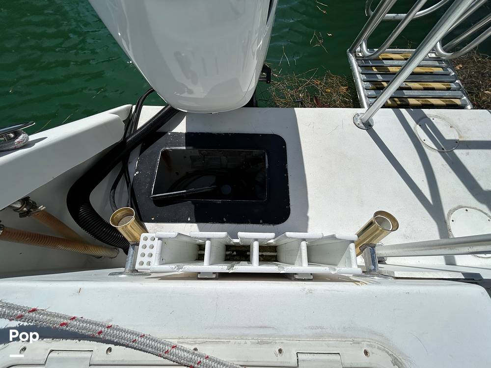 Slide: The Image of Twin Vee 32 Weekender 2005 - 15208736