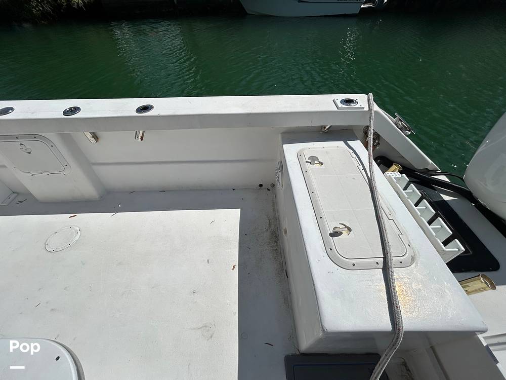 Slide: The Image of Twin Vee 32 Weekender 2005 - 15208743