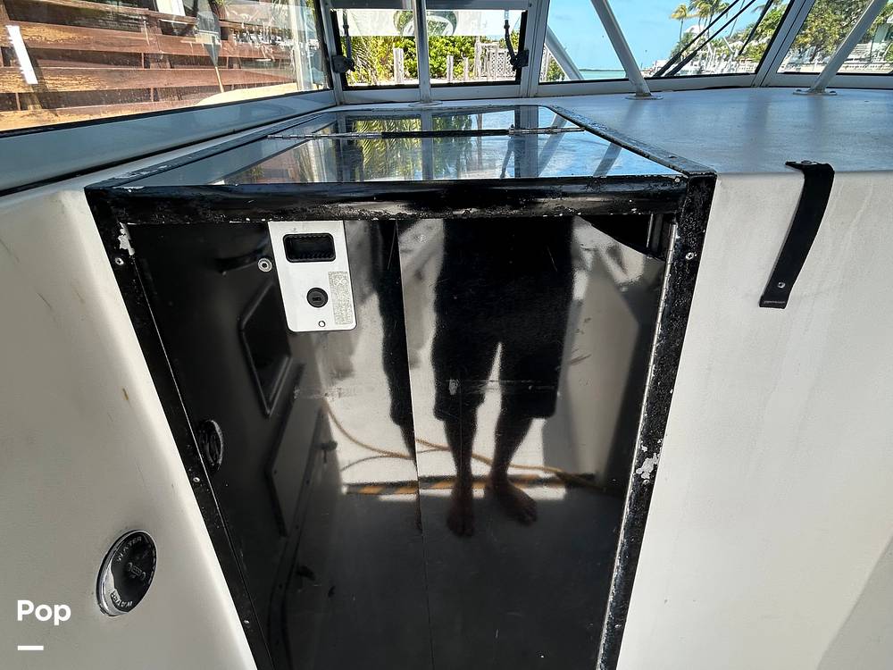 Slide: The Image of Twin Vee 32 Weekender 2005 - 15208813