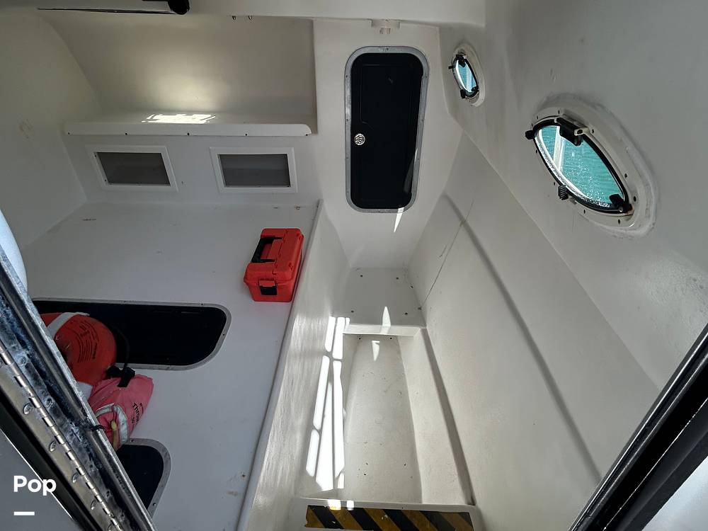 Slide: The Image of Twin Vee 32 Weekender 2005 - 15208817
