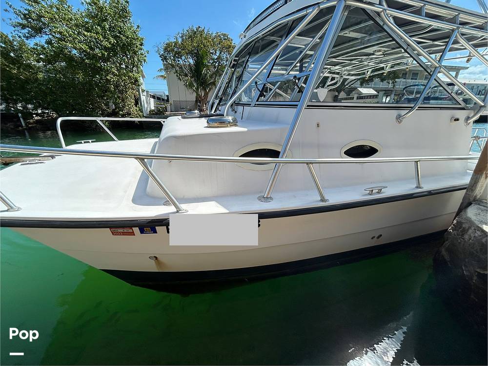 Slide: The Image of Twin Vee 32 Weekender 2005 - 15208715