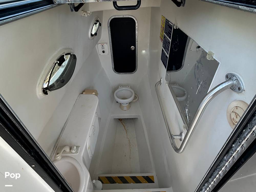 Slide: The Image of Twin Vee 32 Weekender 2005 - 15208827