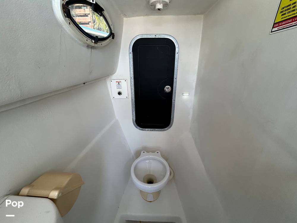 Slide: The Image of Twin Vee 32 Weekender 2005 - 15208830