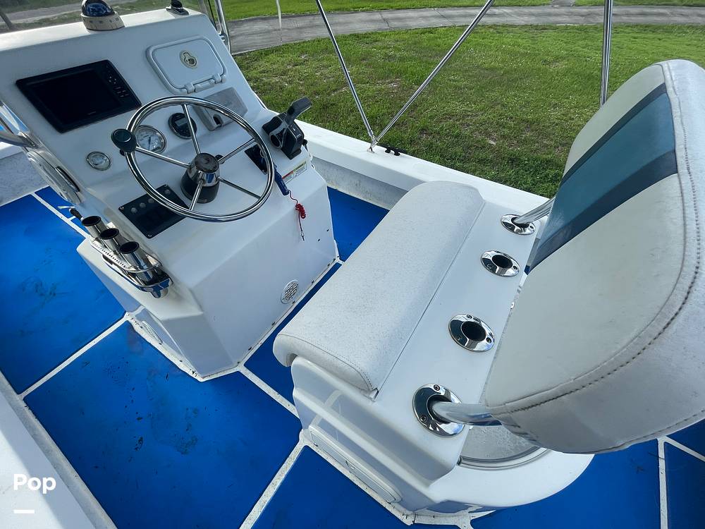 Slide: The Image of Twin Vee Bay Cat 22 2014 - 15563760