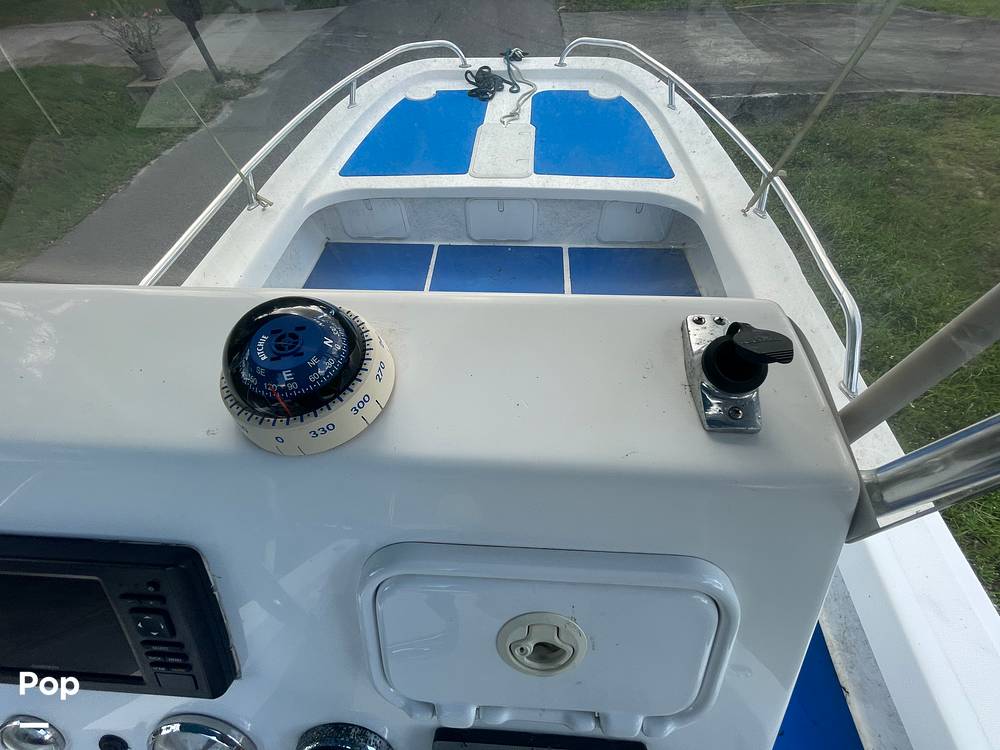 Slide: The Image of Twin Vee Bay Cat 22 2014 - 15563763