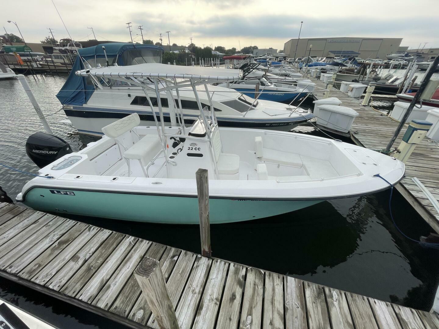 Slide: The Image of Twin Vee LFG 22 Center Console 2023 - 4906037