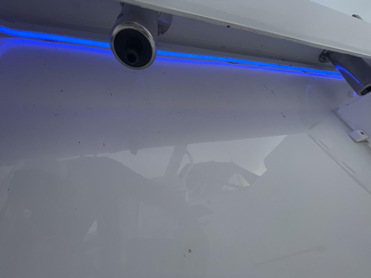 Slide: The Image of Twin Vee LFG 22 Center Console 2023 - 4906052