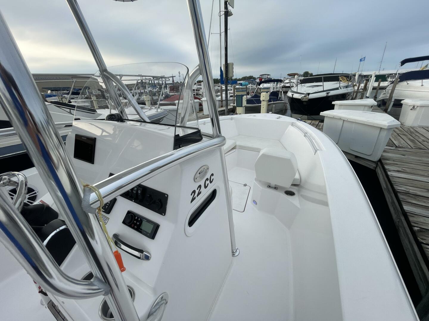 Slide: The Image of Twin Vee LFG 22 Center Console 2023 - 4906063