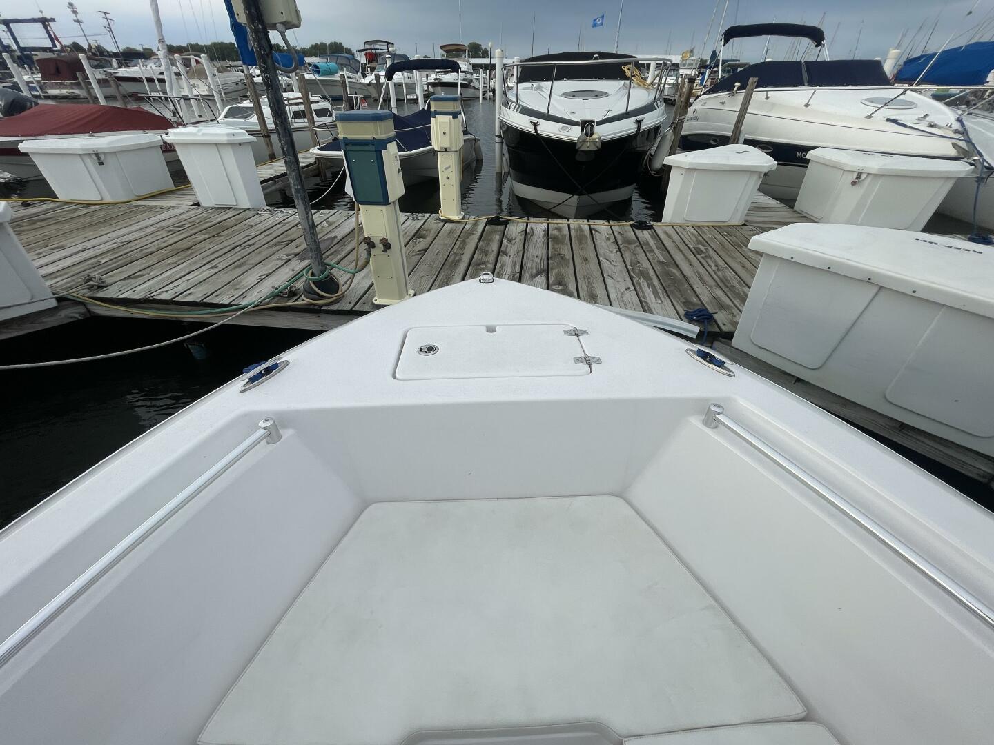 Slide: The Image of Twin Vee LFG 22 Center Console 2023 - 4906041