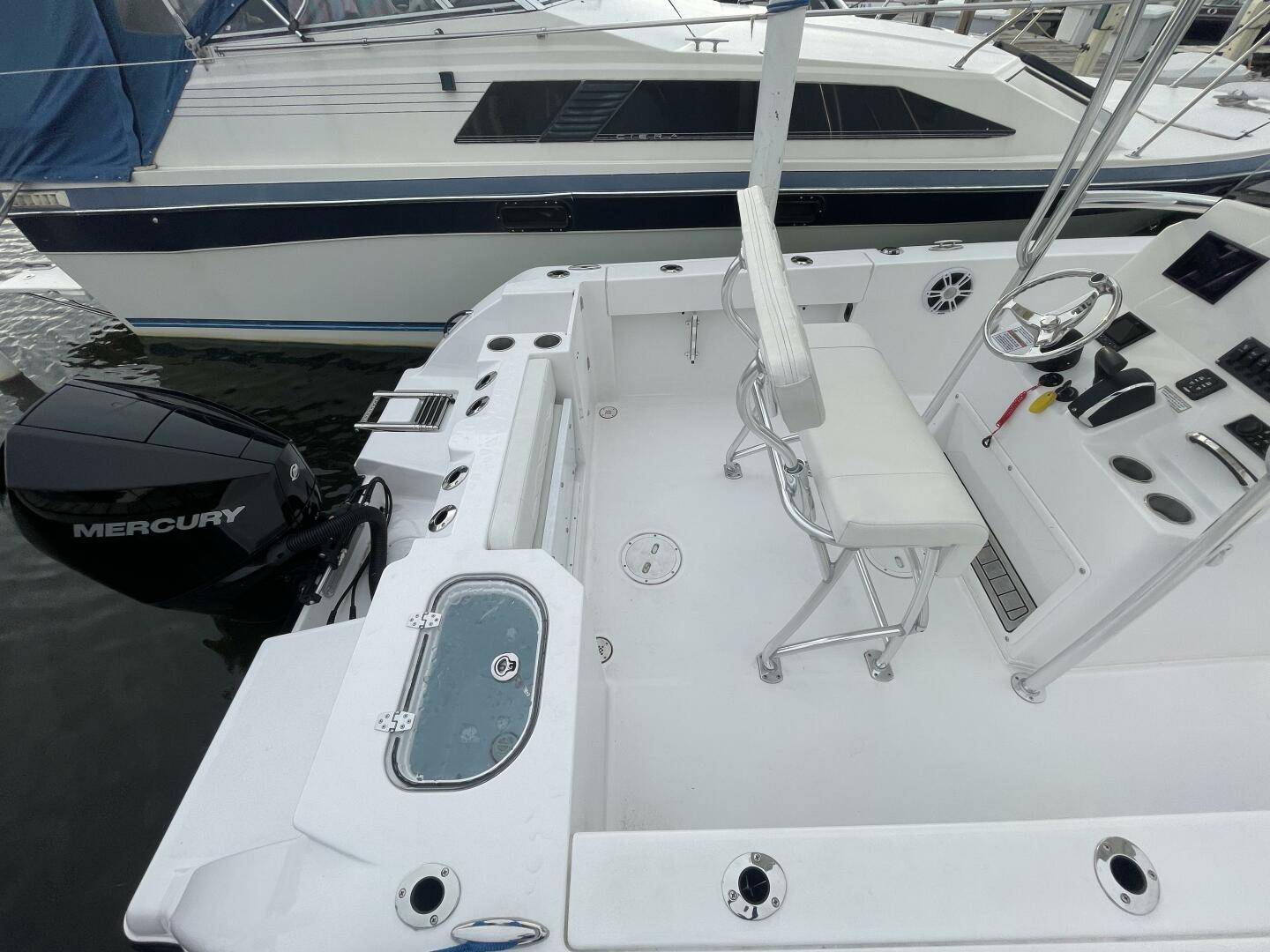 Slide: The Image of Twin Vee LFG 22 Center Console 2023 - 4906035