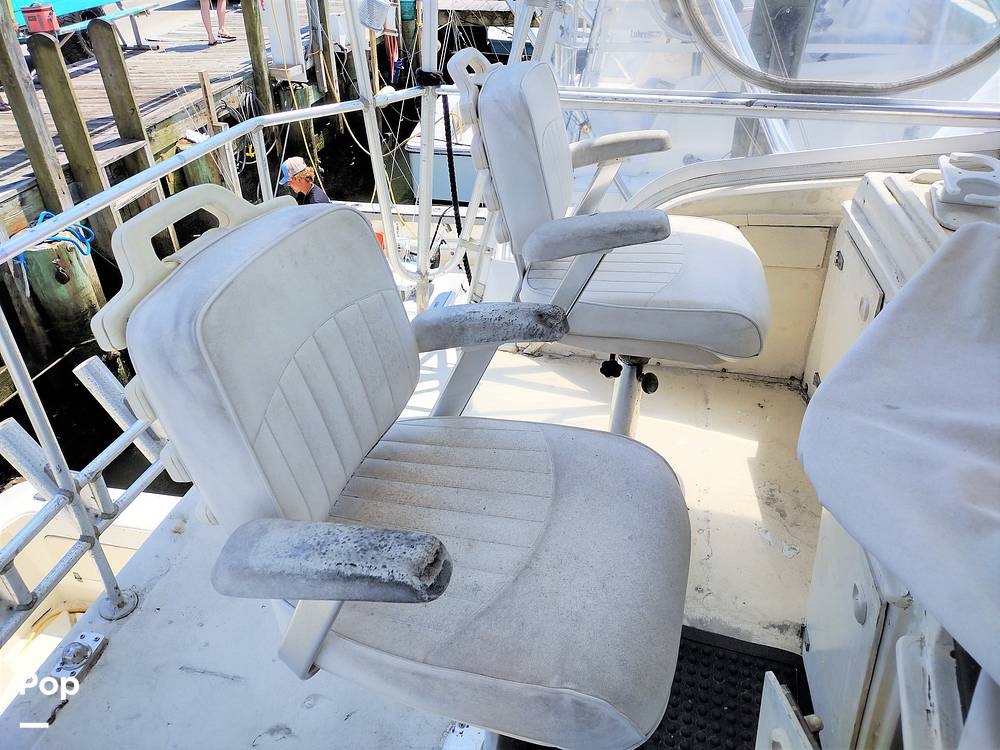 Slide: The Image of Uniflite 38 Sportfisher 1982 - 10556653