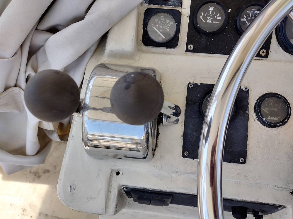 Slide: The Image of Uniflite 38 Sportfisher 1982 - 10556666