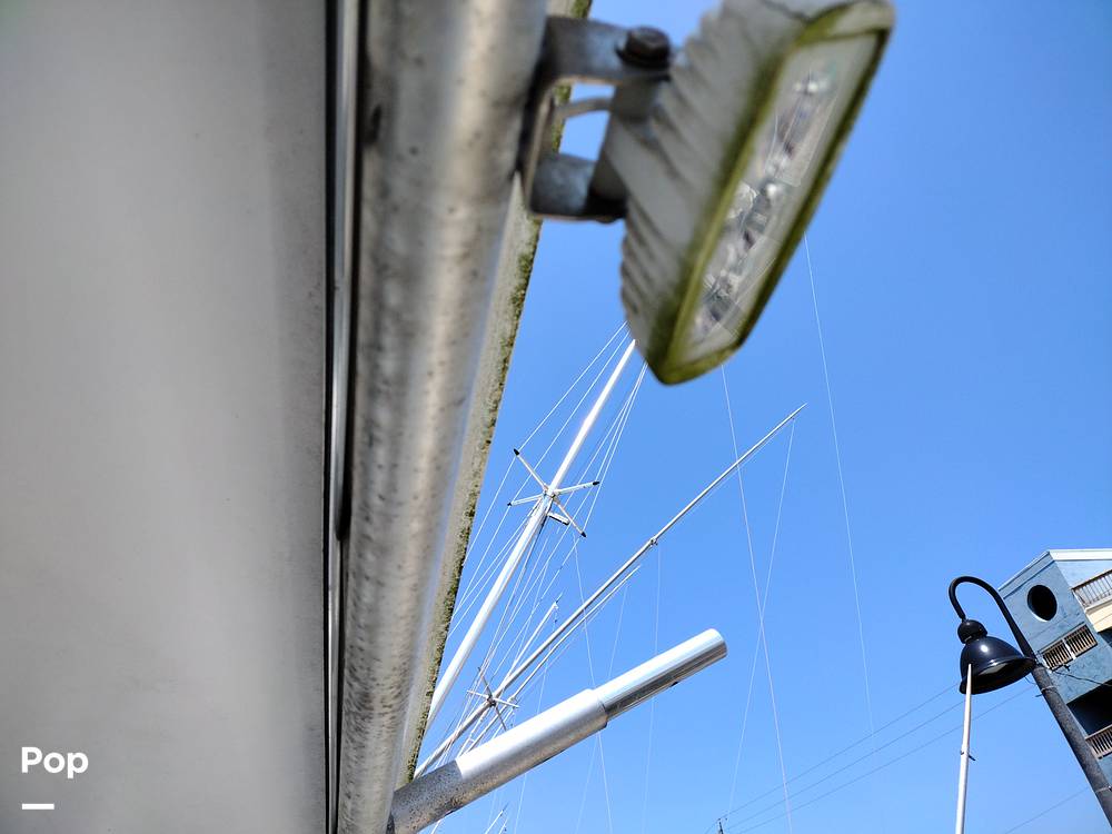Slide: The Image of Uniflite 38 Sportfisher 1982 - 10556681