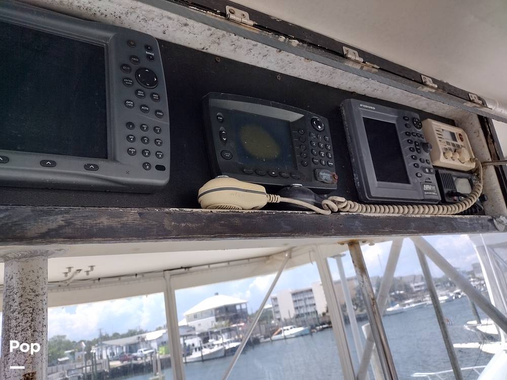 Slide: The Image of Uniflite 38 Sportfisher 1982 - 10556682