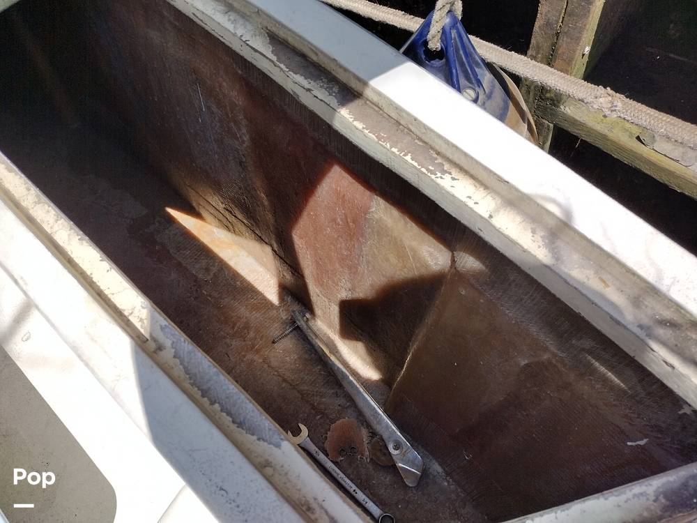 Slide: The Image of Uniflite 38 Sportfisher 1982 - 10556698