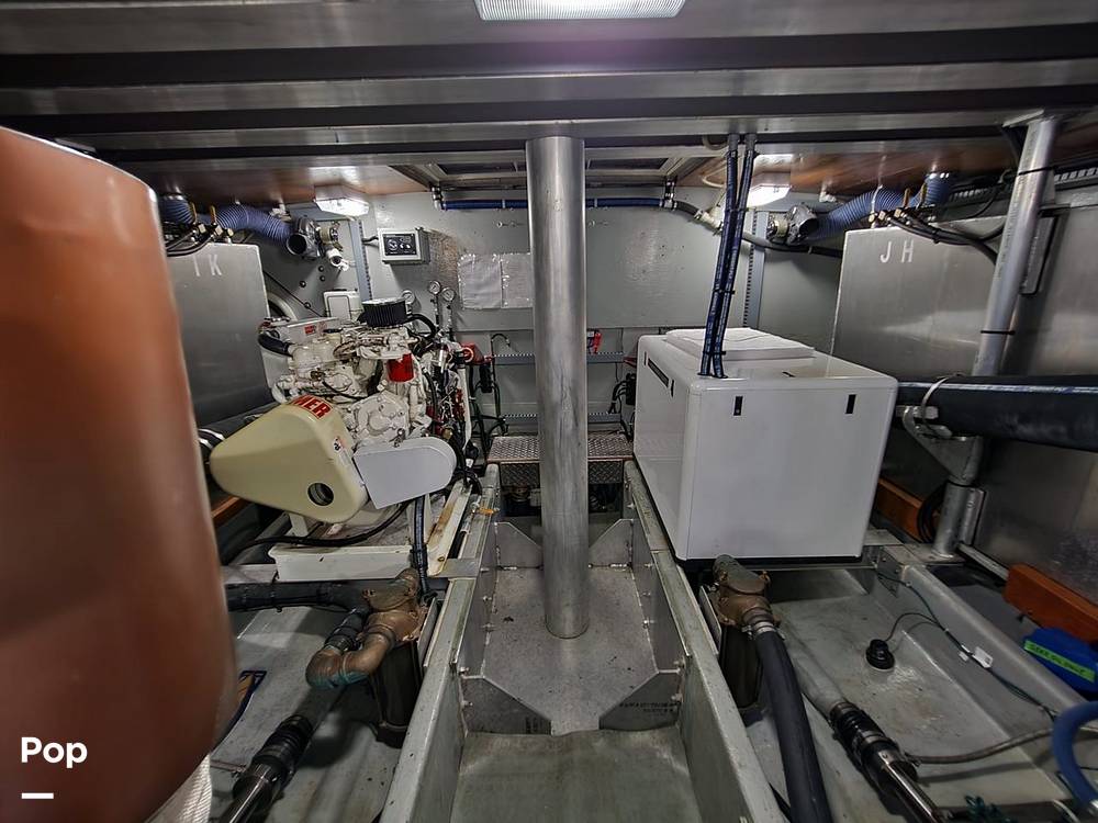 Slide: The Image of Tow Bit - 10326890