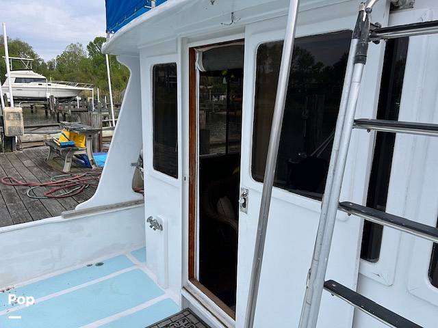 Slide: The Image of Universal Trawler Litton Europa 41 1983 - 14116431