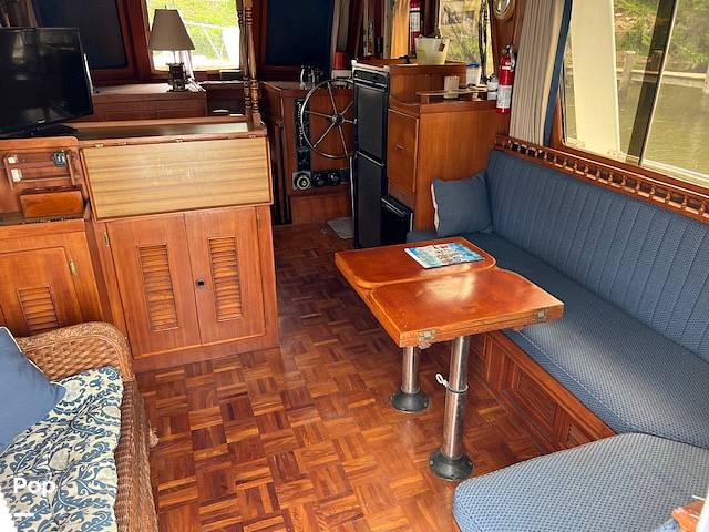 Slide: The Image of Universal Trawler Litton Europa 41 1983 - 14116435