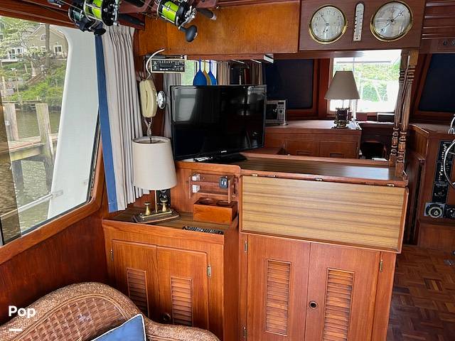 Slide: The Image of Universal Trawler Litton Europa 41 1983 - 14116438